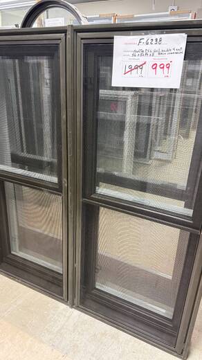 FENETRE GUILLOTINE PVC BRUN COMMERCIAL 46 X 50 X 8