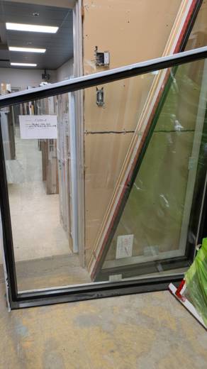 FENETRE TRAPEZE NOIR HYB. 60 X (H1-70 1/2)+(H2-55 1/2) X 5 3/4