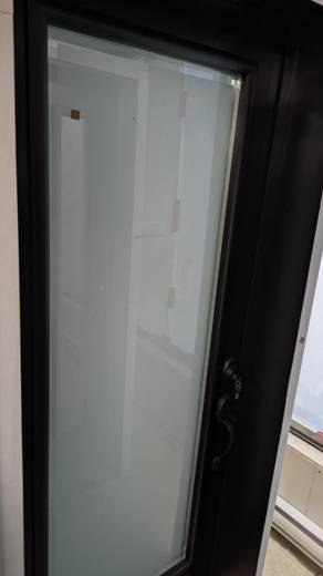PORTE GAUCHE NOIR + POIGNÉE  35 3/8 X 82 5/8 X 9 1/4
