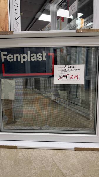 FENETRE AUVENT PVC BLANC 36 X 32 X 13