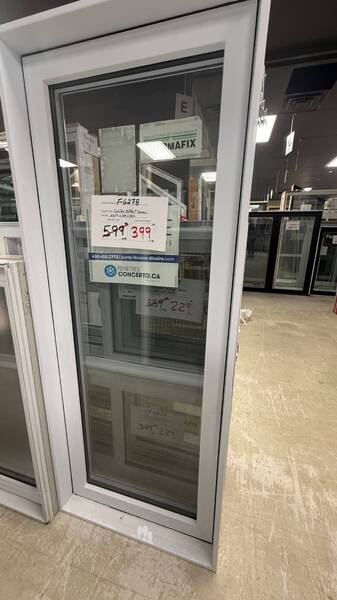 FENETRE BATTANT BLANC 23 1/2 X 58 X 5 1/4