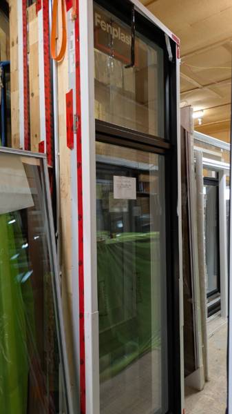 FENETRE FIXE NOIR HYB.  36 X 108 X 9 3/4
