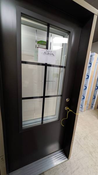 PORTE GAUCHE BRUN COMM 38 1/8 X 82 3/4 X 7 1/4